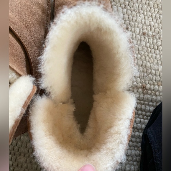 Ugg Boots - Picture 3 of 6